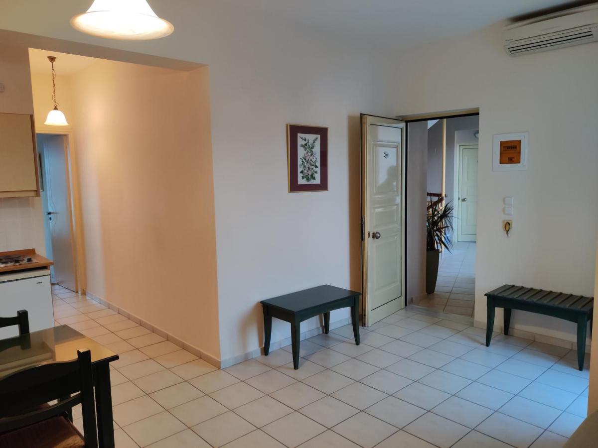 Zannis Hotel 罗希姆诺 外观 照片