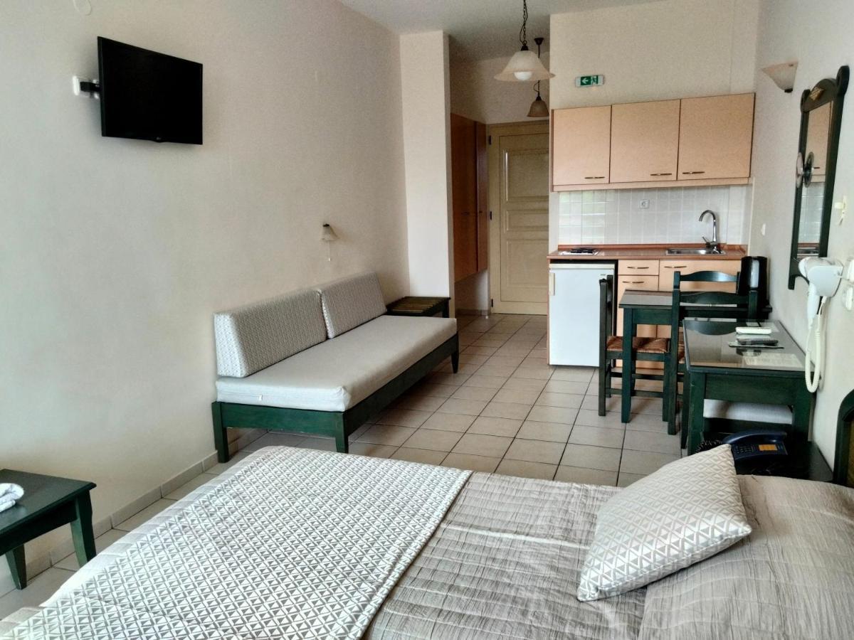 Zannis Hotel 罗希姆诺 外观 照片