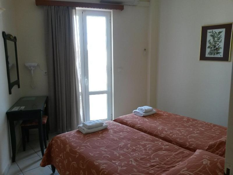 Zannis Hotel 罗希姆诺 外观 照片