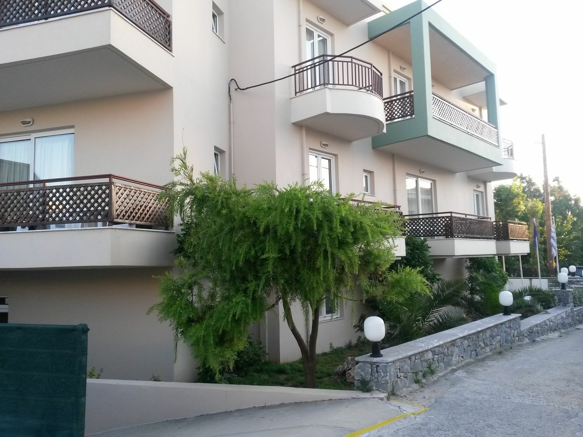 Zannis Hotel 罗希姆诺 外观 照片