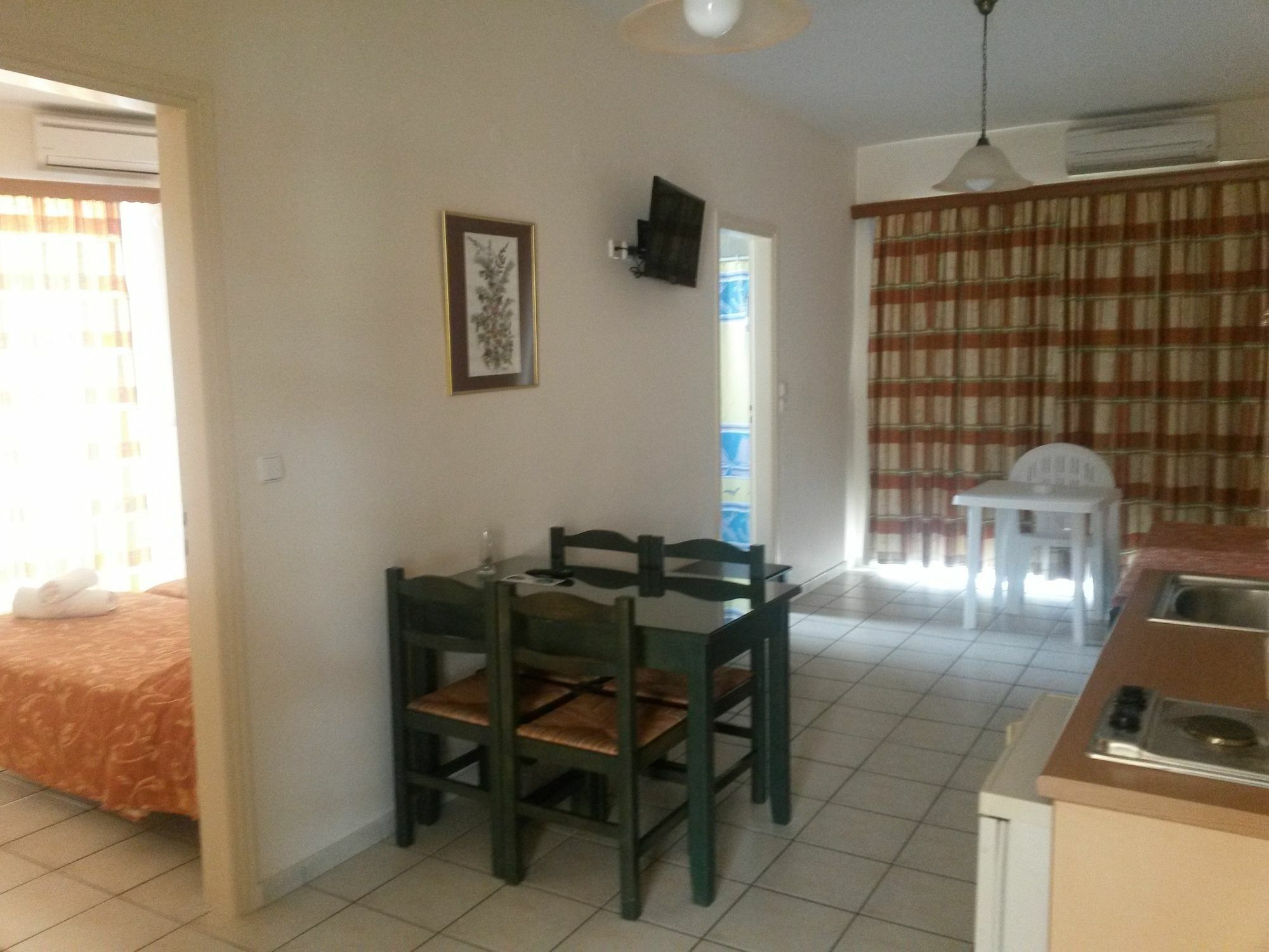Zannis Hotel 罗希姆诺 外观 照片