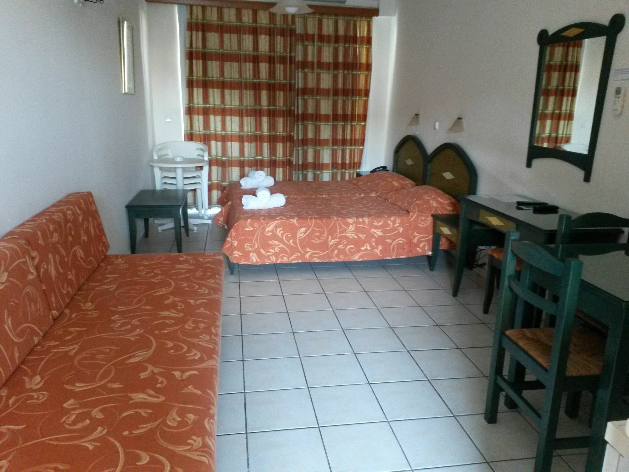 Zannis Hotel 罗希姆诺 外观 照片