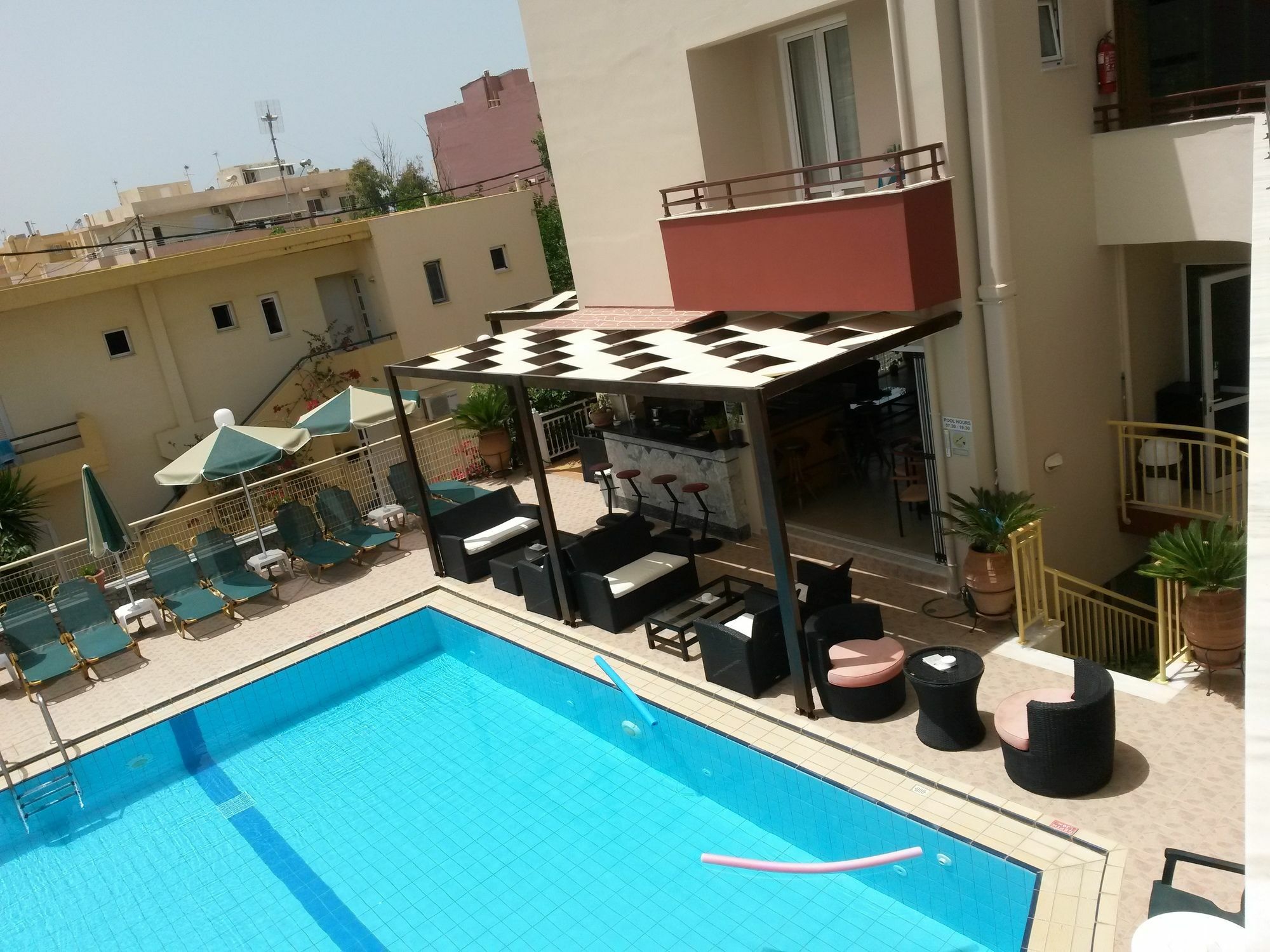 Zannis Hotel 罗希姆诺 外观 照片