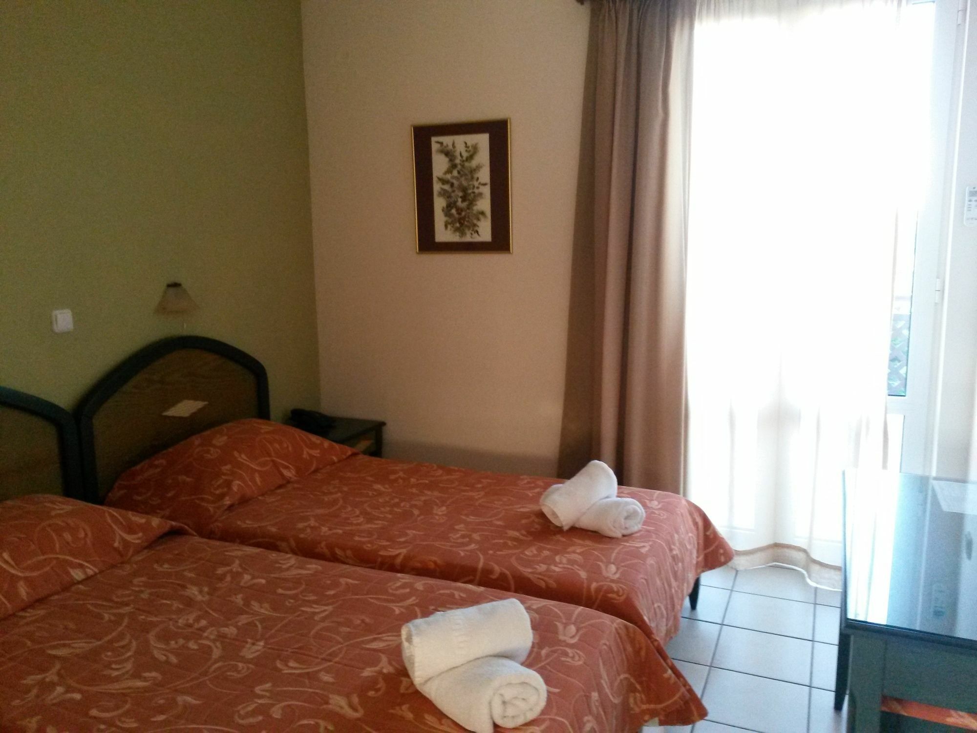Zannis Hotel 罗希姆诺 外观 照片