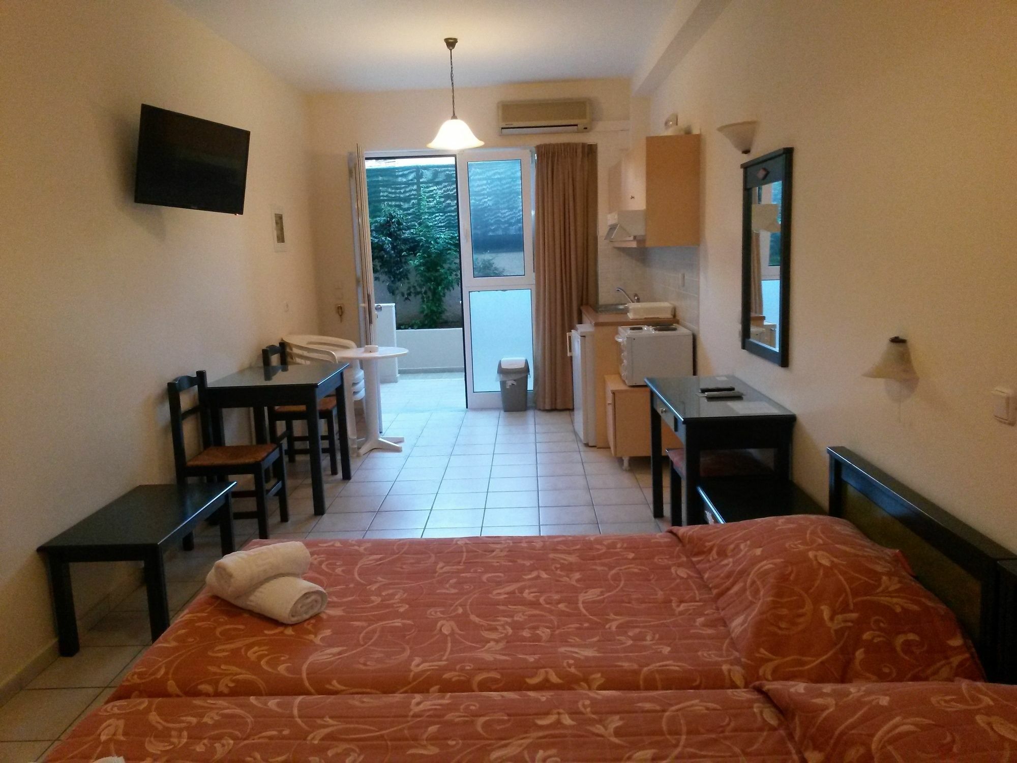 Zannis Hotel 罗希姆诺 外观 照片